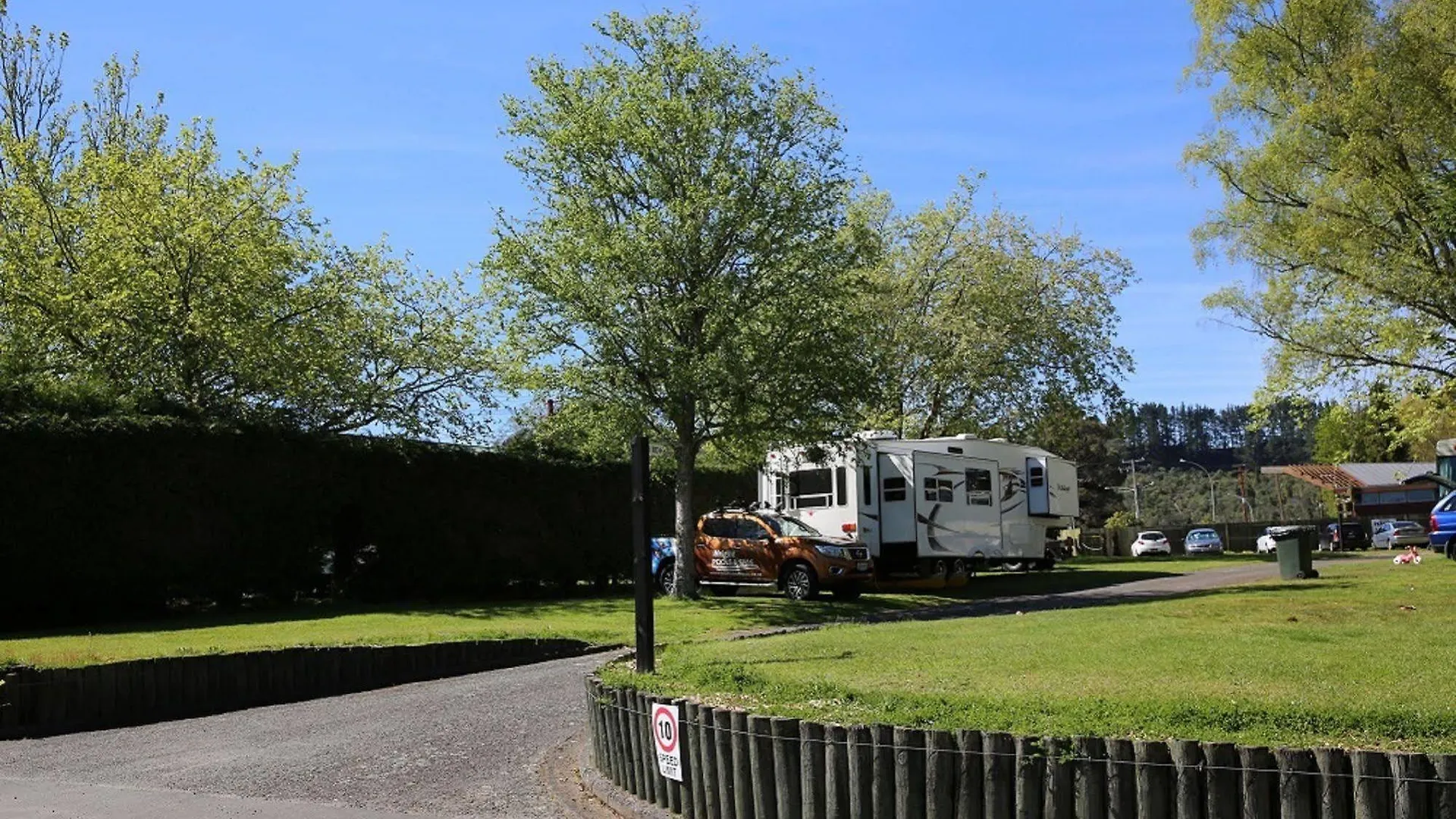 Rotorua Thermal Holiday Park 4*,  New Zealand