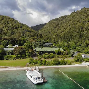 Lodge Lakes Okataina